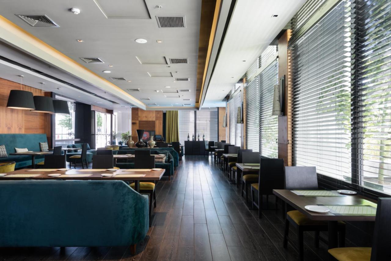 Hotel Wyndham Santiago Pettra Exterior foto Restaurant